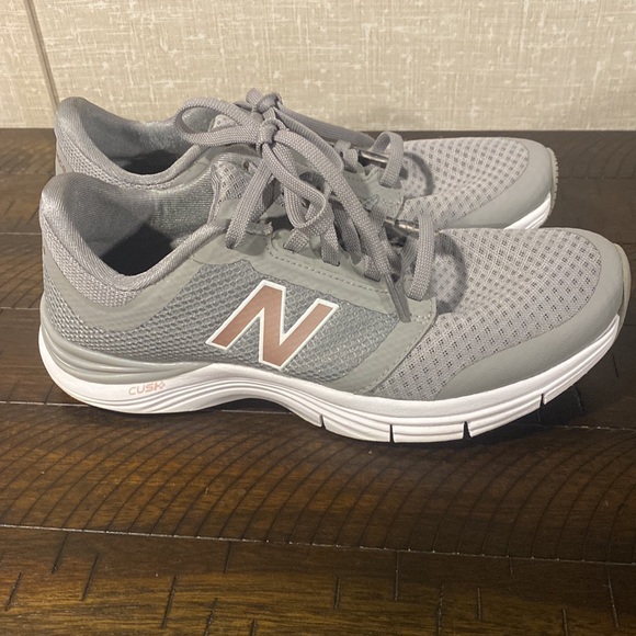 Women’s New Balance Sneakers - Picture 2 of 6